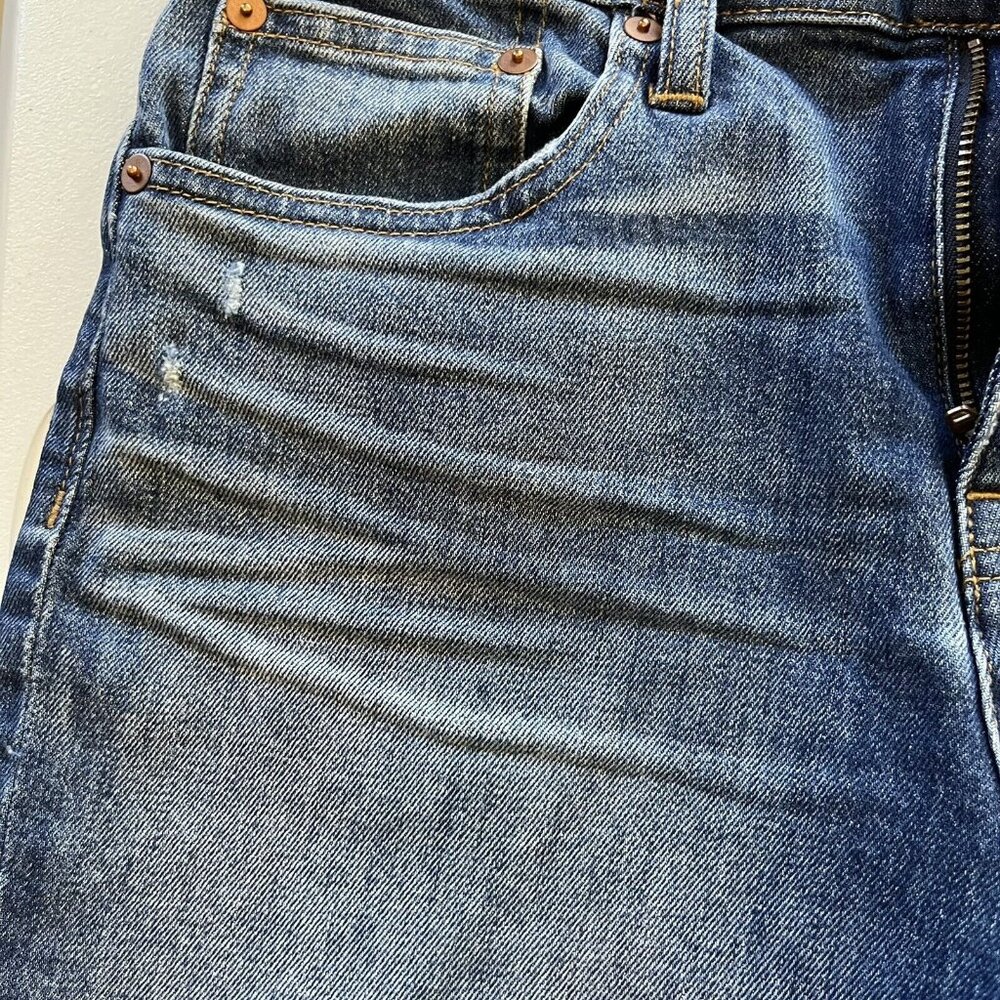 Madewell Denim Shorts High Rise Size 26 Blue Medium Wash Distressed Raw Hem - Picture 6 of 10